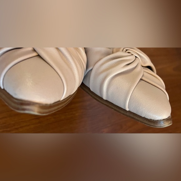 Time and Tru Knot Slide Sandals - Picture 3 of 7